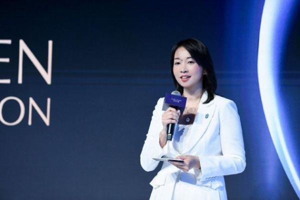 雅诗兰黛中国高级副总裁暨雅诗兰黛品牌总经理杨静哲