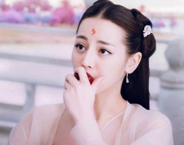 10大古装美人，杨幂赵丽颖林心如郑爽唐嫣刘亦菲，谁仙气飘飘？