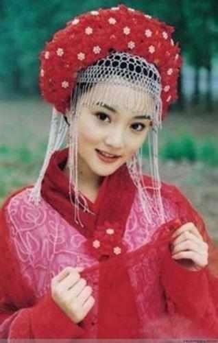 盘点穿古装嫁衣的女明星：赵丽颖惊艳