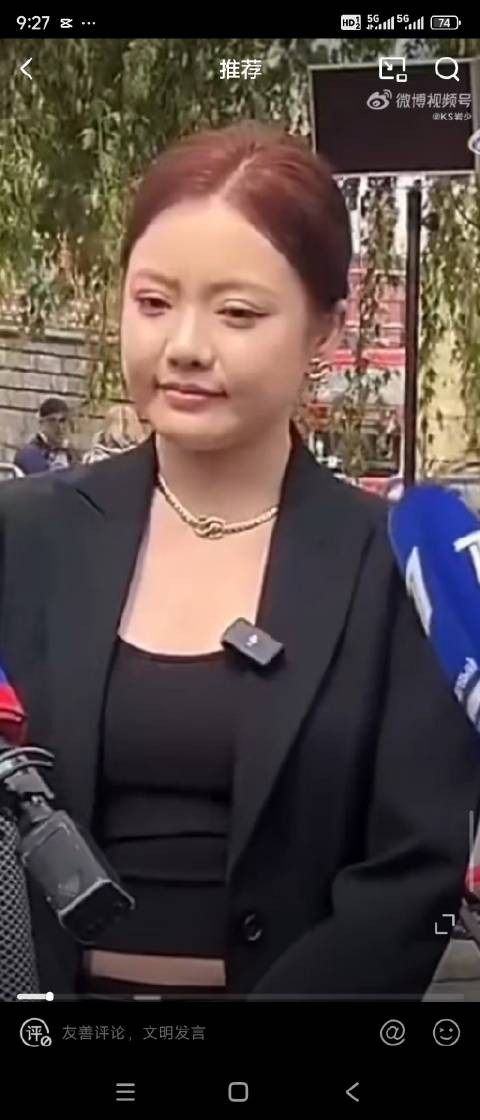 三万你BY,蛋蛋这是代表中国,接受采访无美颜,蛋蛋胖了,这是你三万拍的吧?