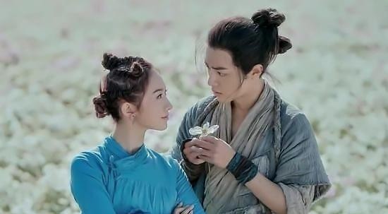 金扫帚奖即将揭晓，最令人失望女演员爆冷门，成龙大哥恐晚节不保