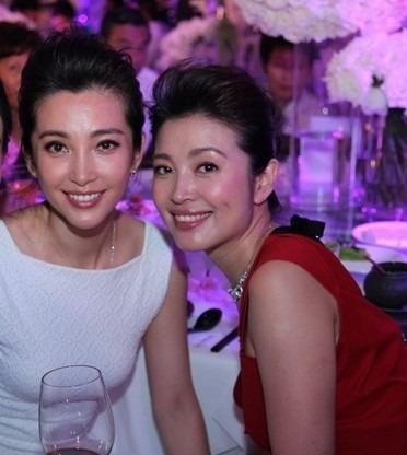 杨颖弟弟颜值高，盘点那些家族基因优越的明星