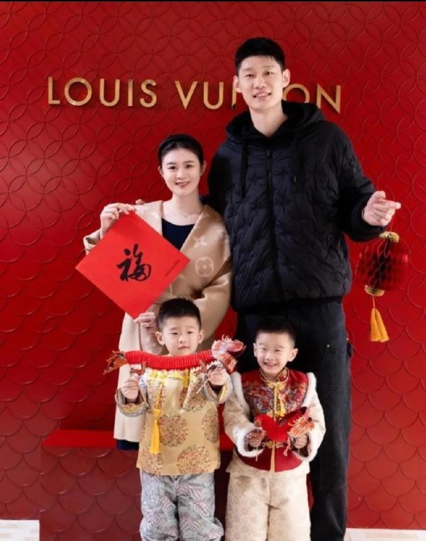 一觉醒来，录跑男的明星们集体沉默了，万万没想到雷军凭一己之力