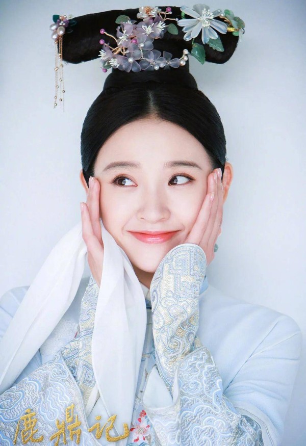 唐嫣人缘差？同为复出新剧开播<strong></p> <p>唐艺昕</strong>，唐艺昕众人来贺！唐嫣却无人问津