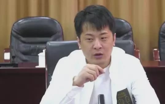 网红辛巴被曝投资80亿, 助力牛羊产业？讲话时台下领导认真做笔记