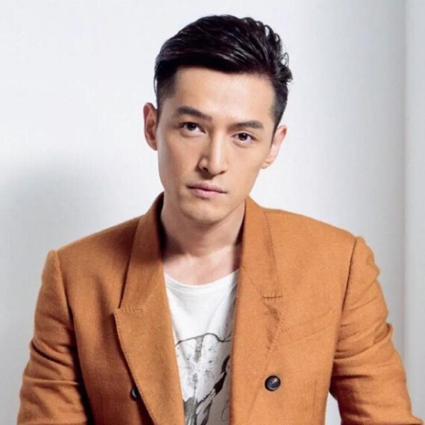 明星们夜宵都吃什么？胡歌特别有品位 ，林更新超级接地气！