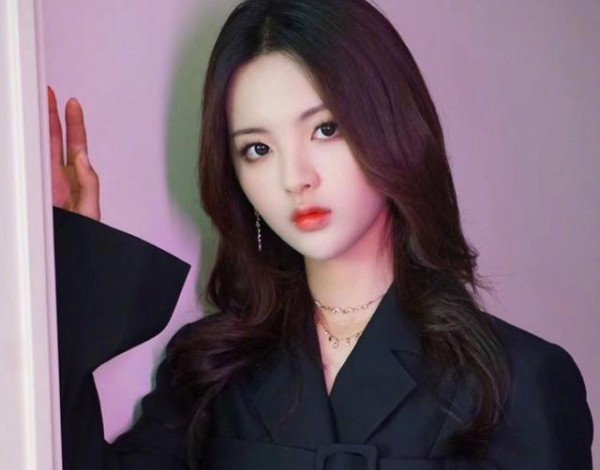 当红女星成为艺人前工作大揭秘，颖宝长时间跑龙套，杨超越当主播