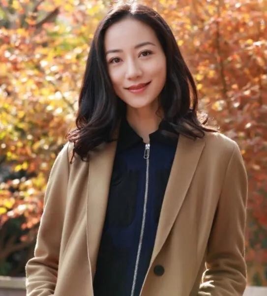 韩雪曝光娱乐圈黑幕，该名女星是典型的心机女，当面一套背后一套