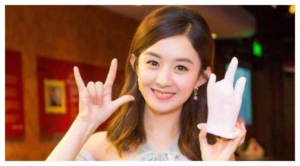赵丽颖从宣布结婚到产子，速度真快，如今首次晒呆萌儿子近照