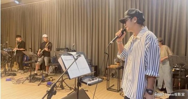 罗志祥演艺事业两度低潮 靠《娱百》翻身还拿金钟奖