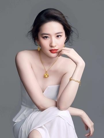 仙女姐姐刘亦菲真的好美，究竟是怎么练的？其实是健身