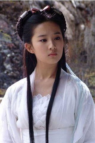 仙女姐姐刘亦菲真的好美，究竟是怎么练的？其实是健身