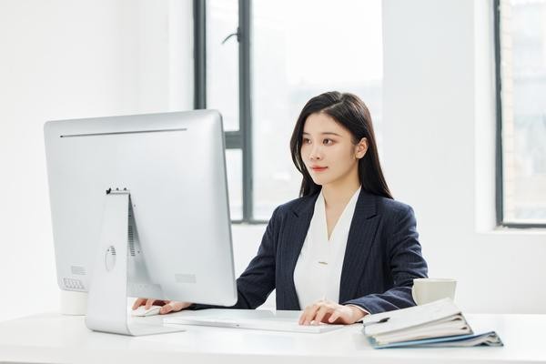 《苏有朋的职业生涯：从歌手到导演的多重身份》