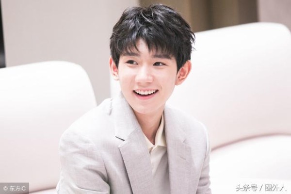 盘点娱乐圈那些追星的明星 TFboys王源的偶像是他