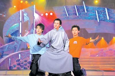流行歌星唱戏曲戏曲大腕唱流行元宵晚会大闹反串(组图)