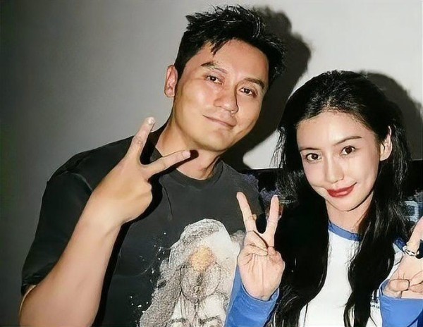 李晨留言为Angelababy庆生：娱乐圈的真挚友情引热议