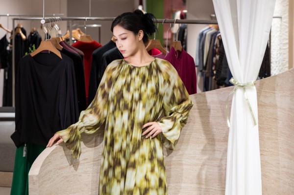 bcbgmaxazria 2024秋冬系列