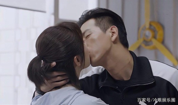 亲爱的热爱的余承恩吻戏：从偶像到演员的华丽蜕变