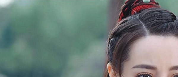 梦露vs赫本:白裙与黑裙,时尚圈饱受争议的经典造型之争!(图5)