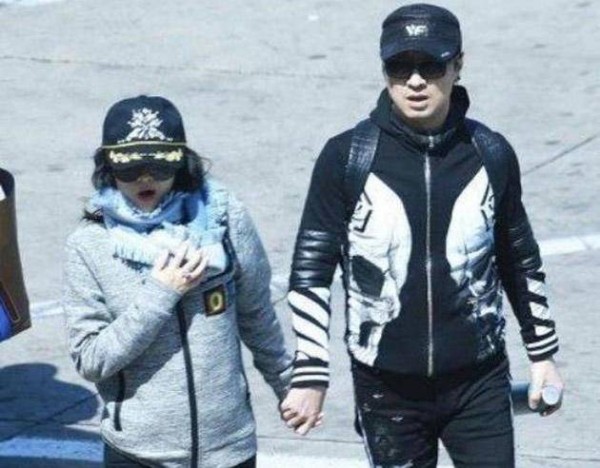 明星辟谣怀孕有奇招，章子怡紧身衣热舞，唐嫣拍打戏，都不如她？