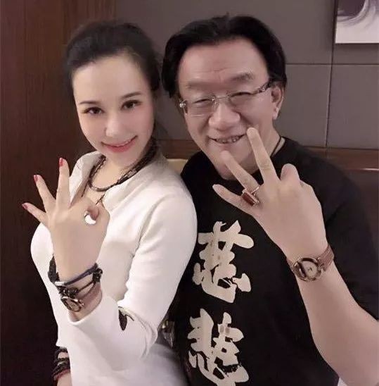 起底：演艺明星们的一个相同经历