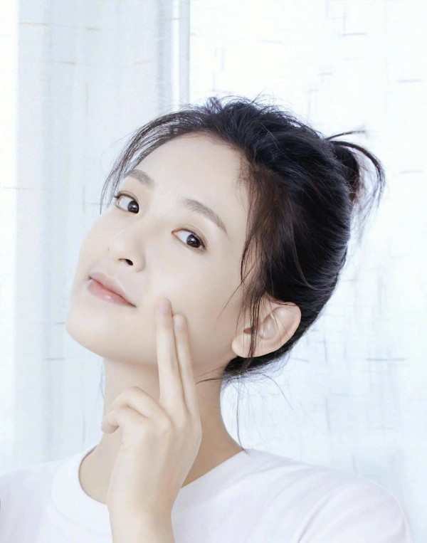 吴倩专访：演艺之路璀璨，当妈后感悟生活，谈婚姻与事业平衡之美