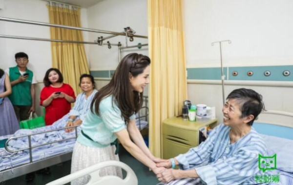 三大明星助阵！轻松筹开启“轻松守护”公益活动，致敬第110个国际护士节 这个护士节，轻松筹携手乔欣、李溪芮、张予曦共同守护白衣天使