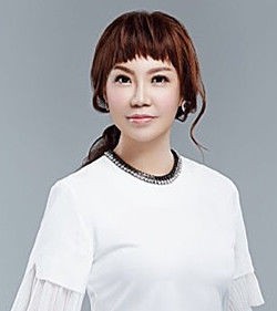 星座专家薇薇安死因 薇薇安家庭背景个人资料作品【组图】
