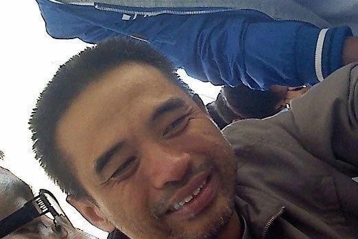 他是哈理工“网红讲师”，讲课时学生需抢座位，教书40年未评职称
