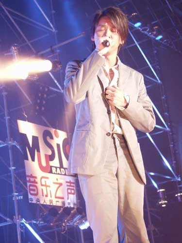 音乐新教父陶喆当起“MusicRadio”全职麦霸