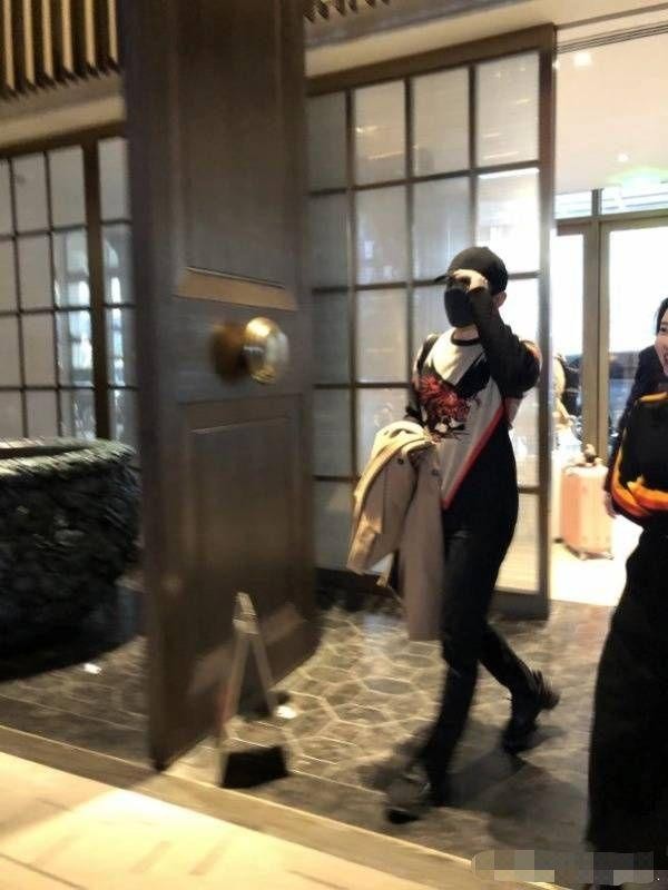 范冰冰开美容院，李晨马苏等明星到现场支持