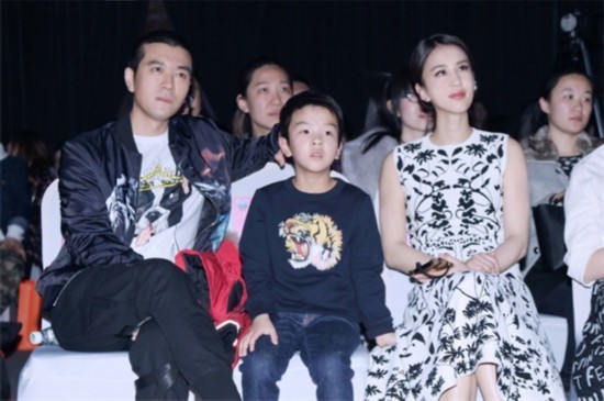 《妈妈是超人3》黄圣依母子成焦点，杨子亲临现场助阵很暖心