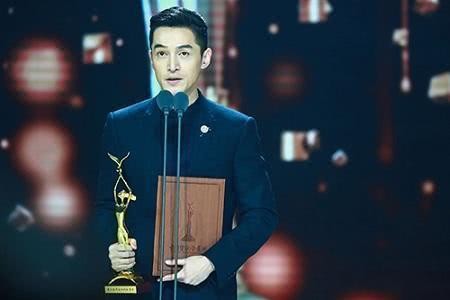 十届金鹰“视帝视后”盘点，差距一眼看出，难怪他们拿奖难以服众
