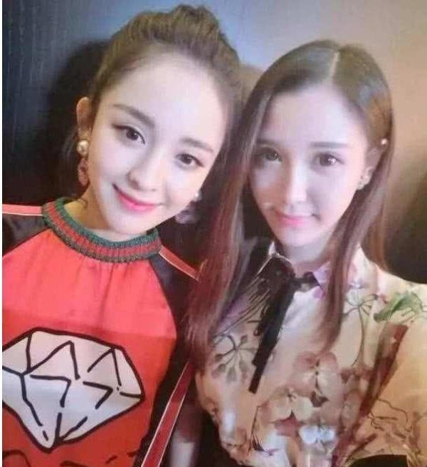 当网红遇上明星，被明星的气质实力碾压，看来网红只能活在照片里