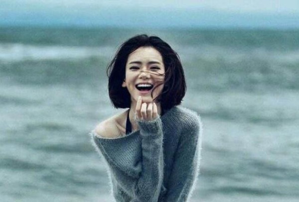选秀歌手出道的实力演员，倒数第一个成为收视保障