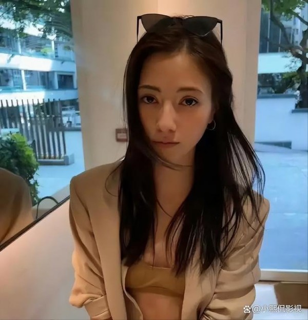 娜然是哪国人？演艺圈新秀，为什么会成为中外品牌的代言人？