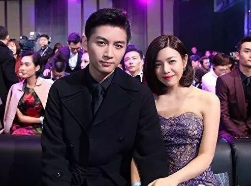 明星夫妻合影大盘点，蔡少芬张晋最有爱，最后一对尴尬