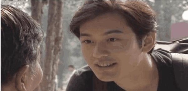 当下爆红明星出演个人第一部作品时都长什么样? 乐喷了!
