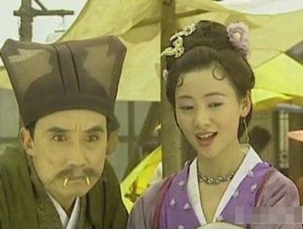 她是实力派演员，为角色付出太大，如今靓丽风采令人羡慕