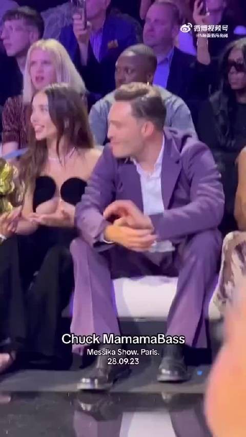 这男的是谁,看着很眼熟?