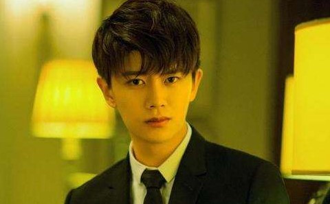 11月演员新媒体指数排行，肖战竟不是第一，王一博也掉出前十？