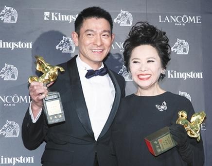 揭10大明星与干儿子之间的私密事