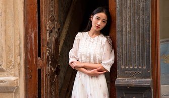 女人时尚风向标，品牌衣服推荐与案例解析