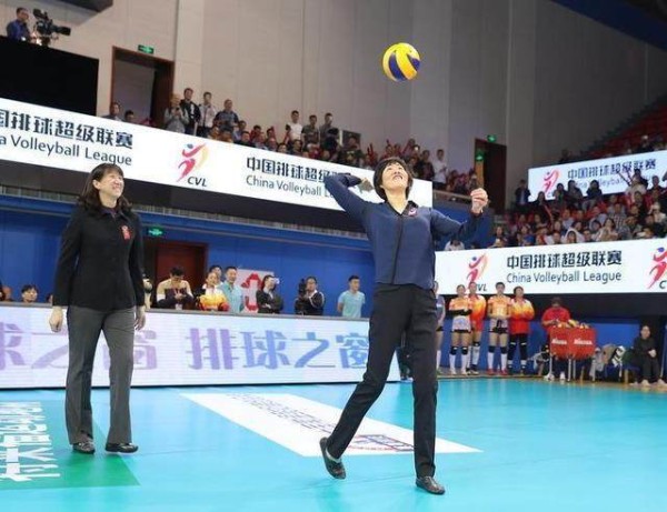 郎平称赞金软景！韩国女排队长，是朱婷学习的榜样