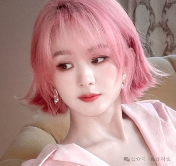 娱乐圈热点追踪：从关晓彤婚戒传闻到一线女星竞争格局分析 第4张