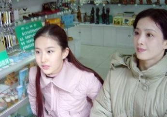 明星的基因有多强大？全家最丑刘亦菲，郭碧婷颜值不敌父亲