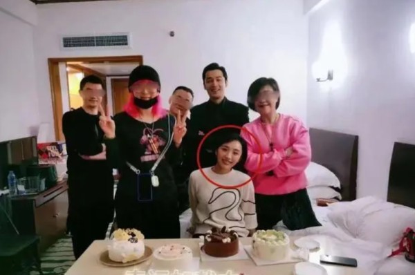 胡歌老婆