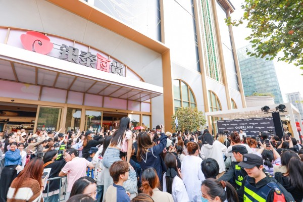 十余位明星、达人空降银泰百货，今年双11逛街的快乐拉满了