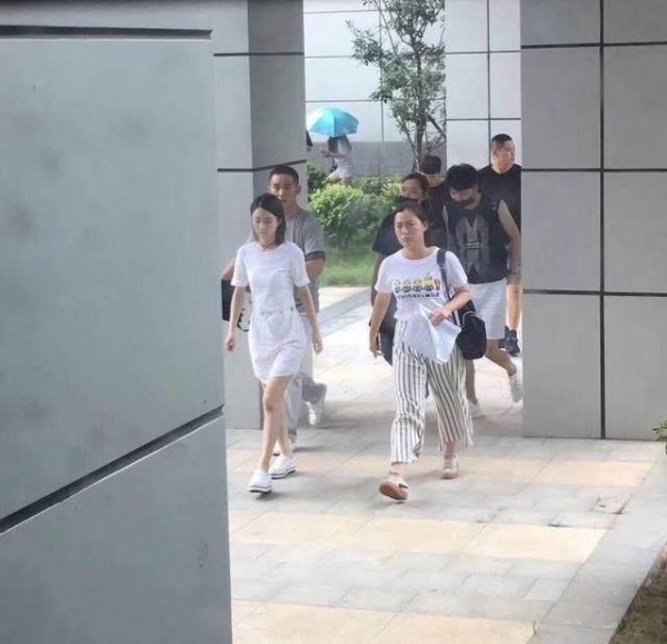 赵丽颖拍戏太拼进医院？