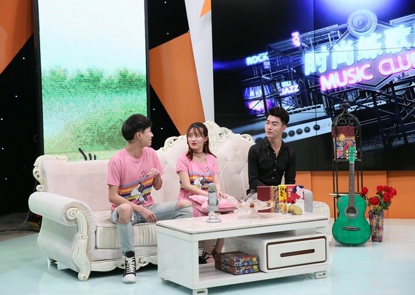 刘清沨做客《时尚练歌房》